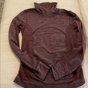 Lululemon swiftly size 8